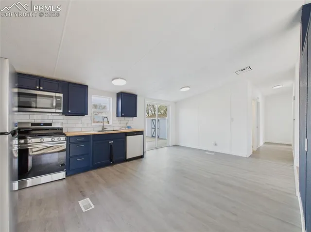 $239,900 | 2031 West 11th Street, Pueblo, CO 81003