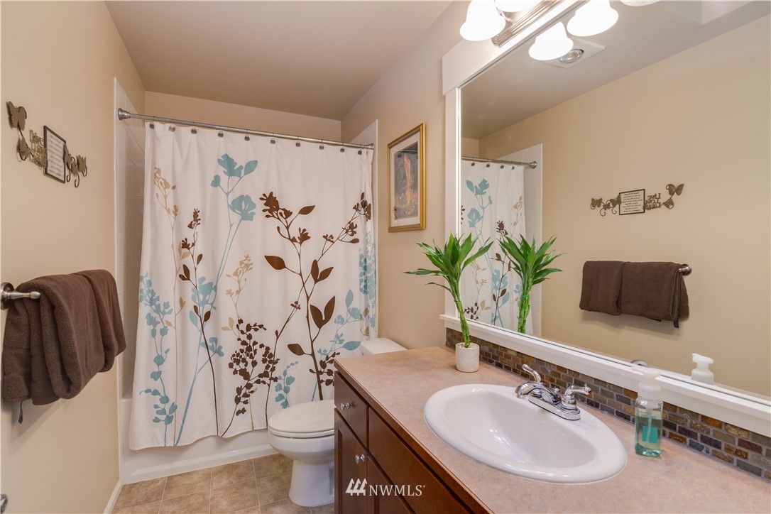 1520 170th Place Southeast Bothell, WA 98012 - Photo 13 of 18