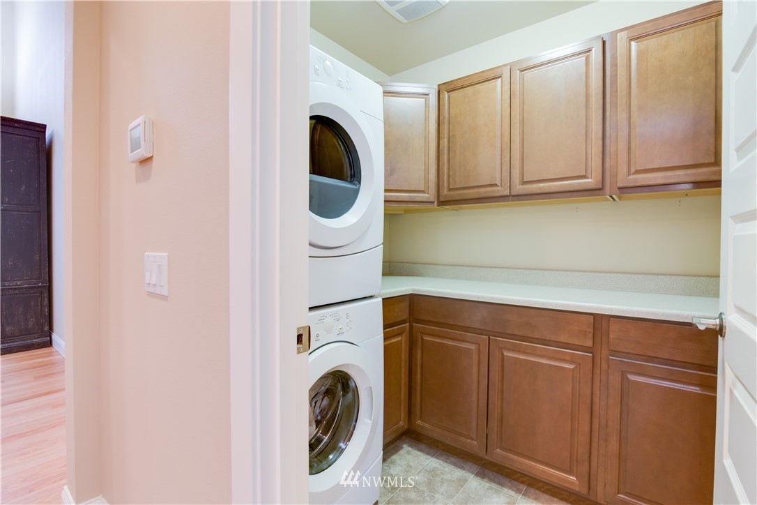 1520 170th Place Southeast Bothell, WA 98012 - Photo 10 of 18