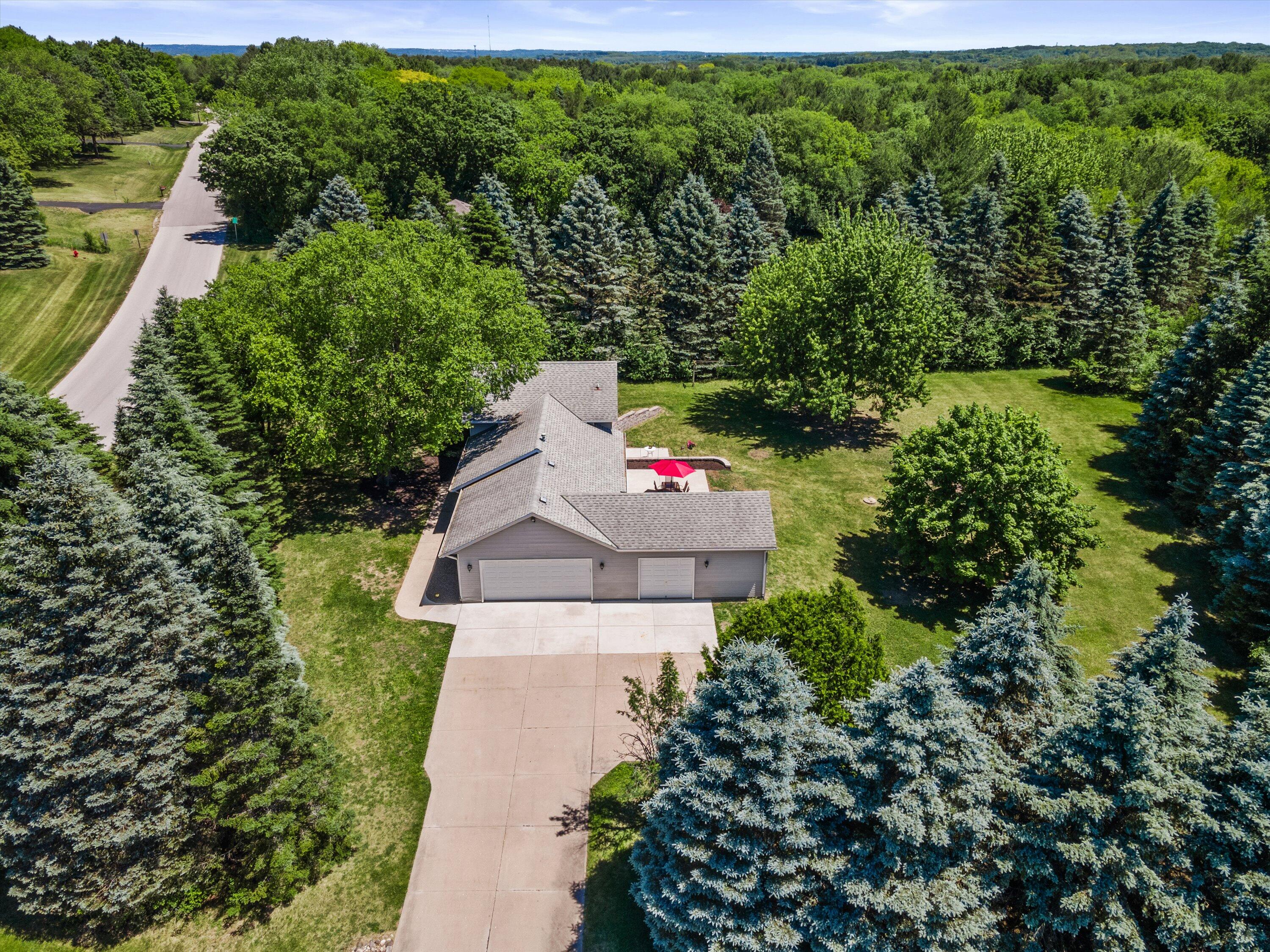 620 Prairie View Drive North Prairie, WI 53153 - Photo 29 of 52 Aerial Driveway View