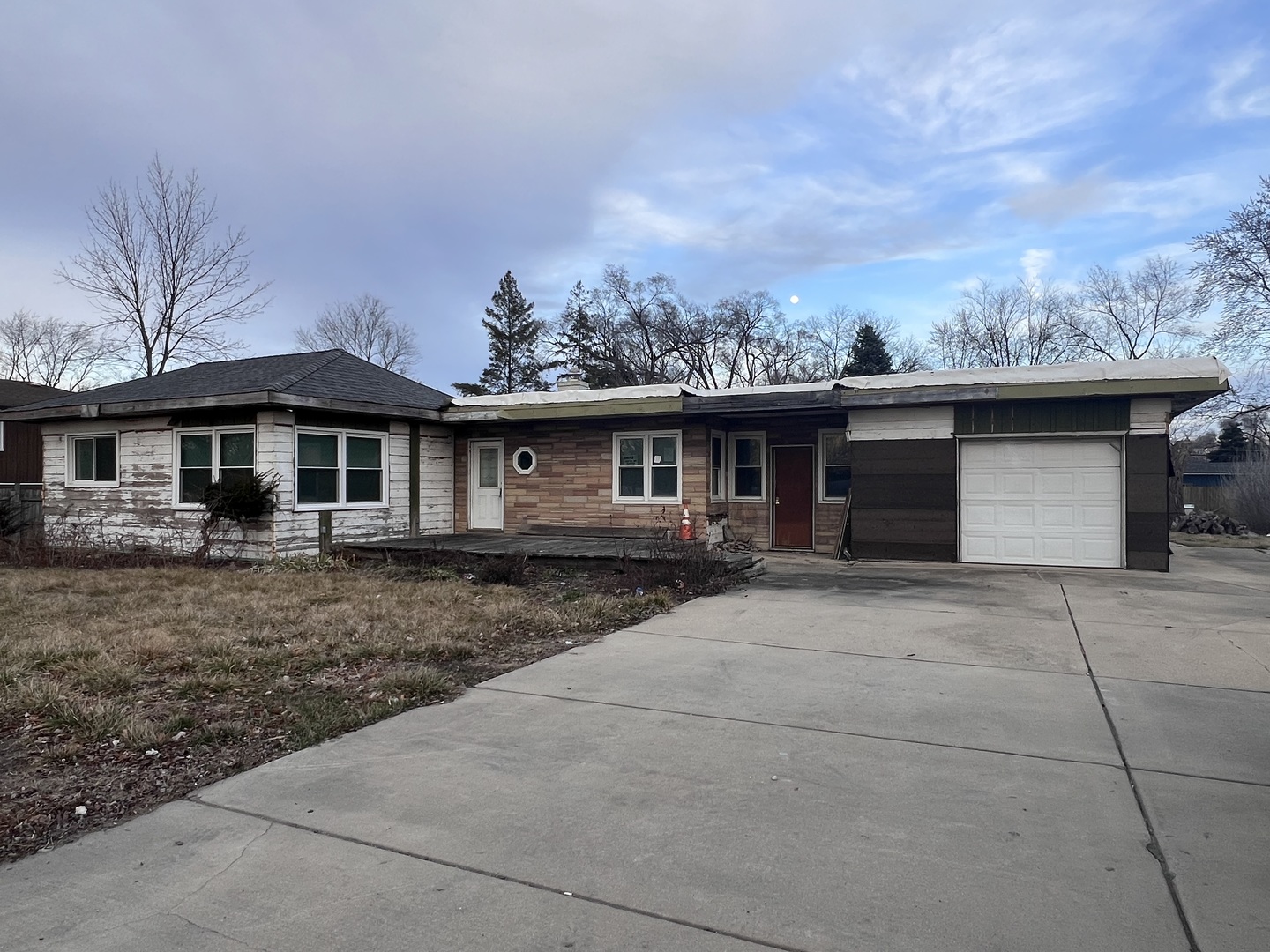 3-n775 North Rohlwing Road Addison, IL 60101 - Photo 1 of 2 Gallery Image 1