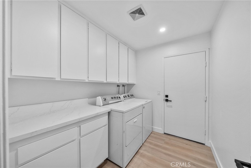 33 Rainbow Irvine, CA 92603 - Photo 24 of 45