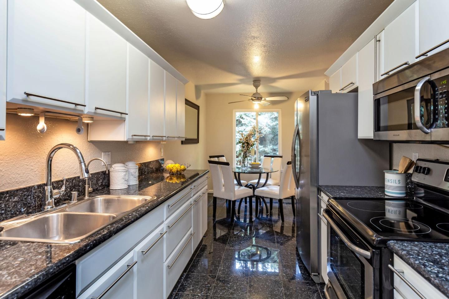 264 North Whisman Road, Unit 20 Mountain View, CA 94043 - Photo 1 of 18 Gallery Image 1