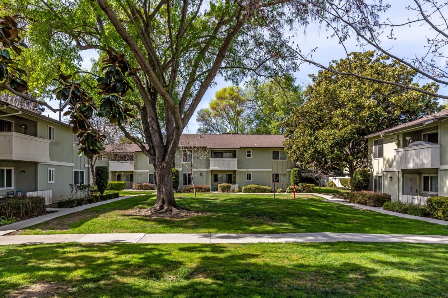 264 North Whisman Road, Unit 20 Mountain View, CA 94043 - Photo 14 of 18 Gallery Image 14