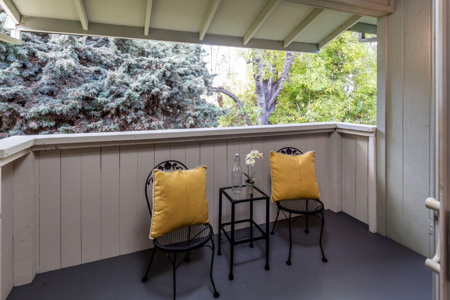264 North Whisman Road, Unit 20 Mountain View, CA 94043 - Photo 4 of 18 Gallery Image 4