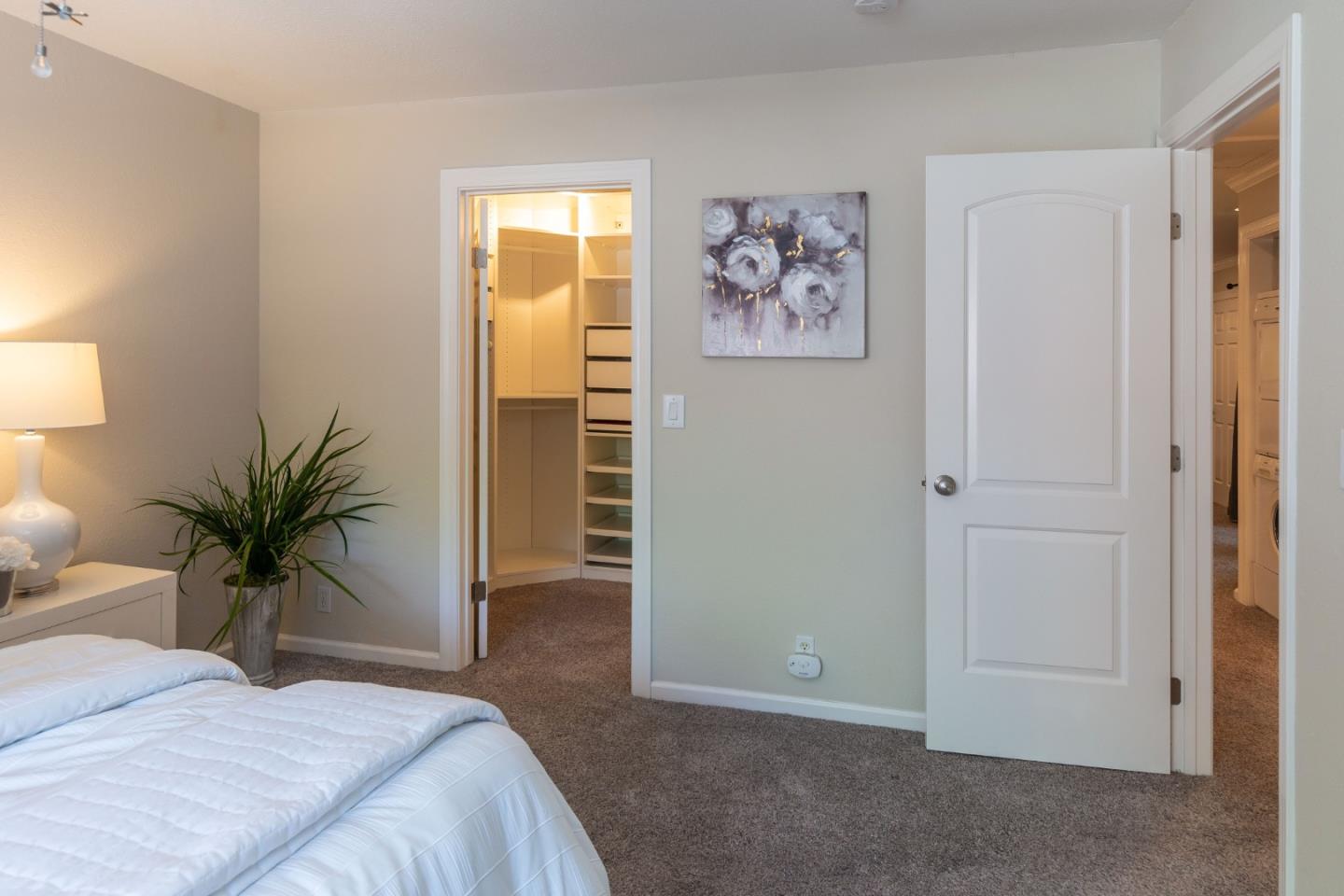 264 North Whisman Road, Unit 20 Mountain View, CA 94043 - Photo 10 of 18 Gallery Image 10