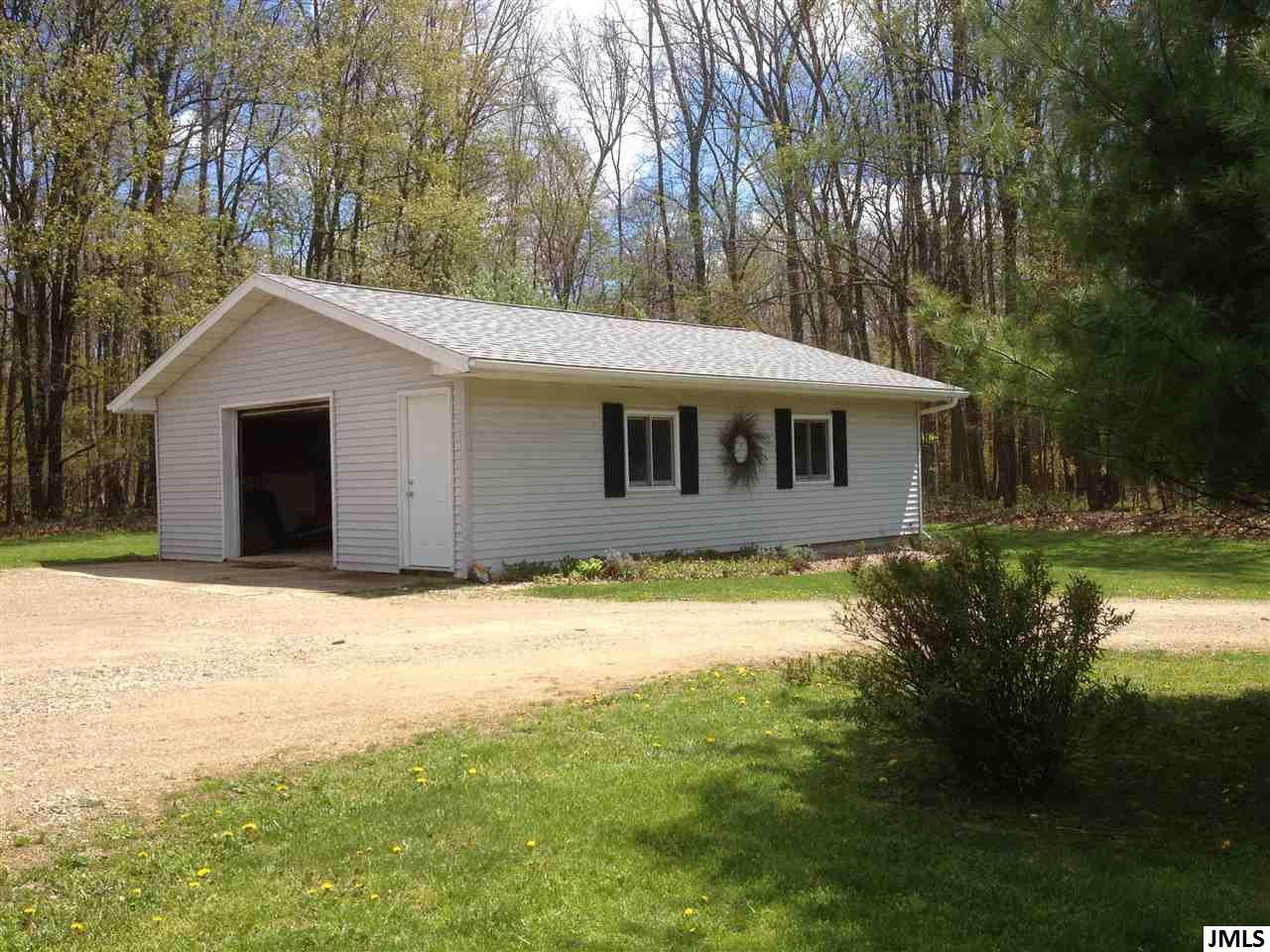 10455 Reynolds Road Horton, MI 49246 - Photo 3 of 20 Photo 3