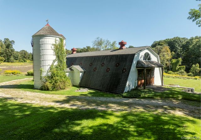 $2,850,000 | 644-672 Tower Hill Road, Millbrook, NY 12545