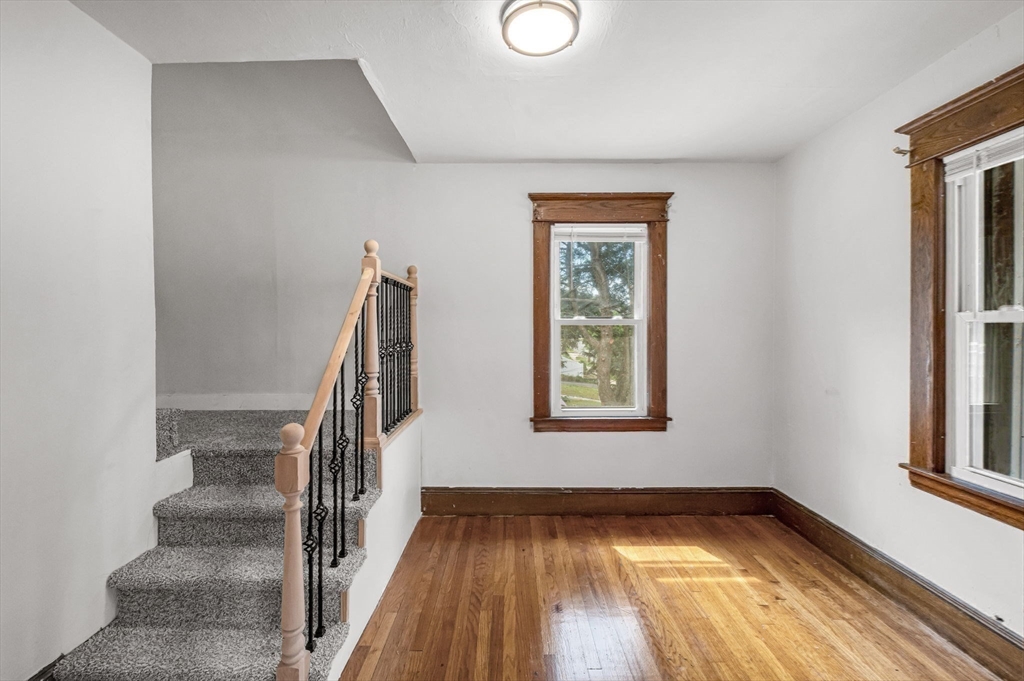 29 Appleton Street, Unit 2 Springfield, MA 01108 - Photo 16 of 35