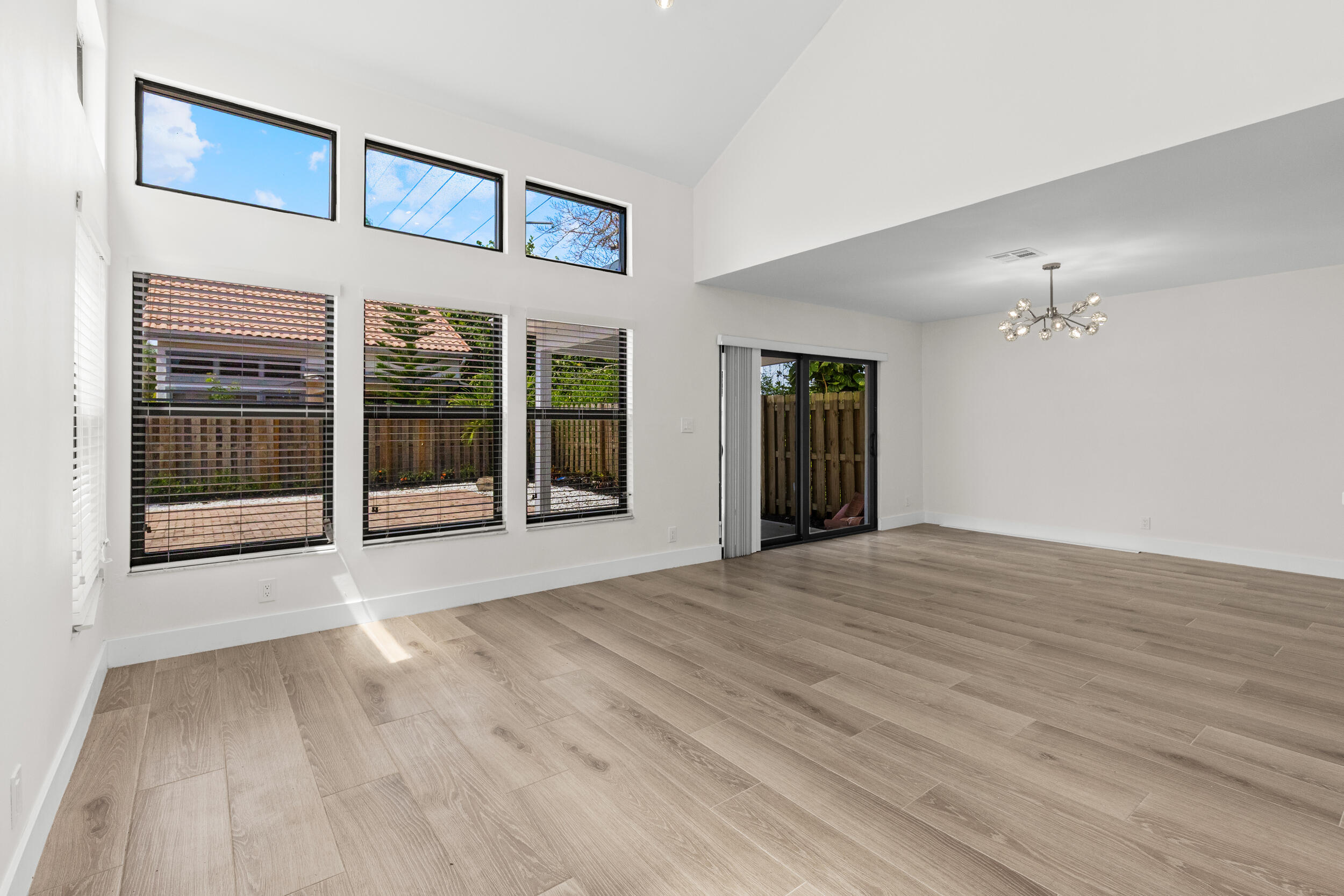 5521 Ilford Court Boca Raton, FL 33486 - Photo 11 of 26 14_0o1a0624 - Copy