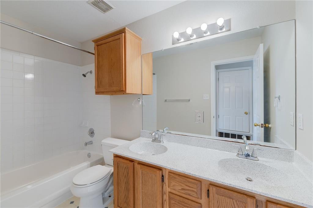 13460 Athens Trail Austin, TX 78729 - Photo 12 of 19 Bath 2 (upper level)