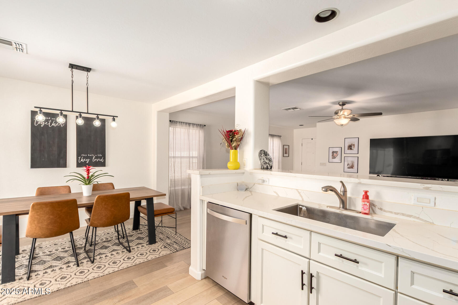 11590 West Mountain View Road Youngtown, AZ 85363 - Photo 16 of 31 16 Mountain View