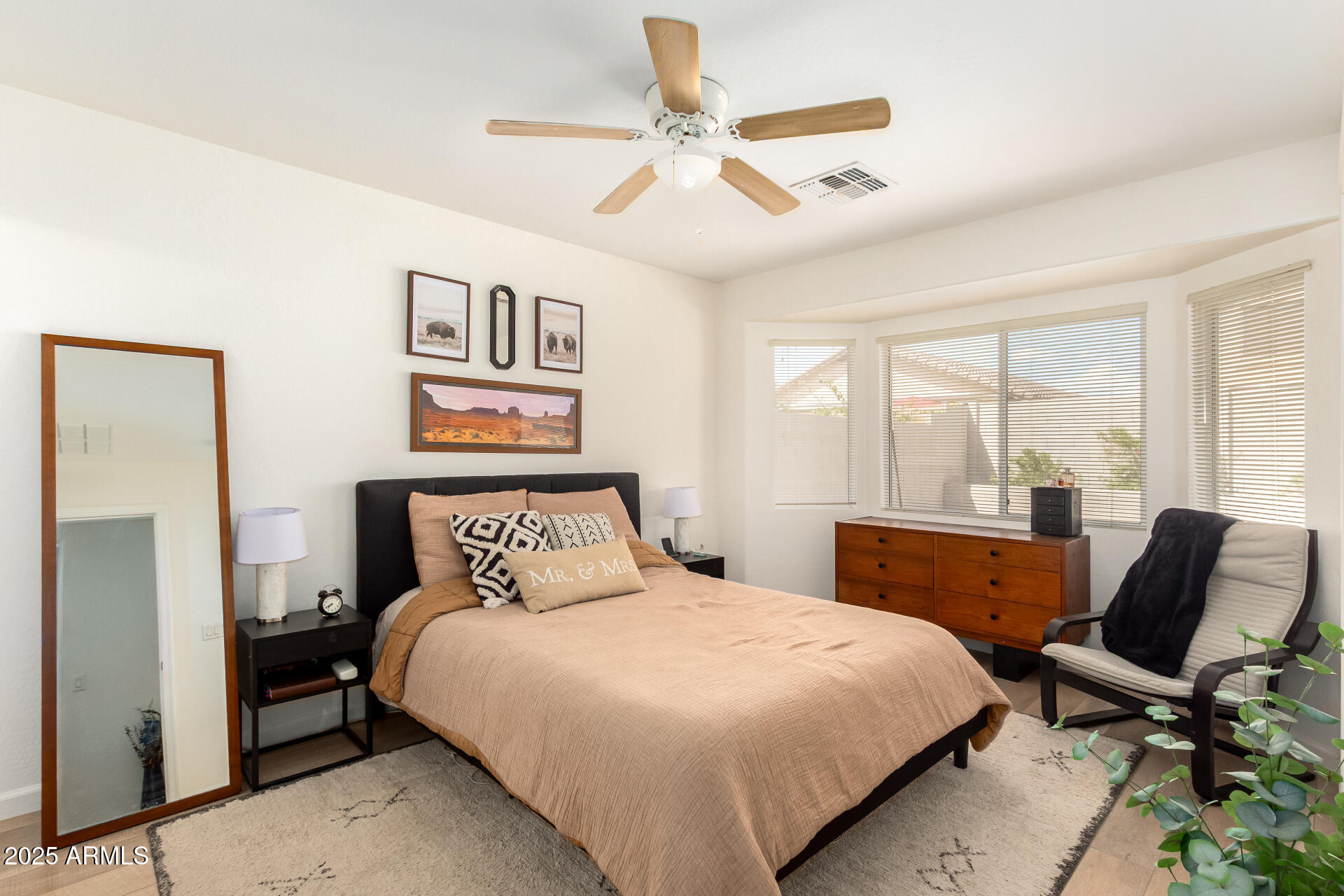 11590 West Mountain View Road Youngtown, AZ 85363 - Photo 20 of 31 20 Mountain View