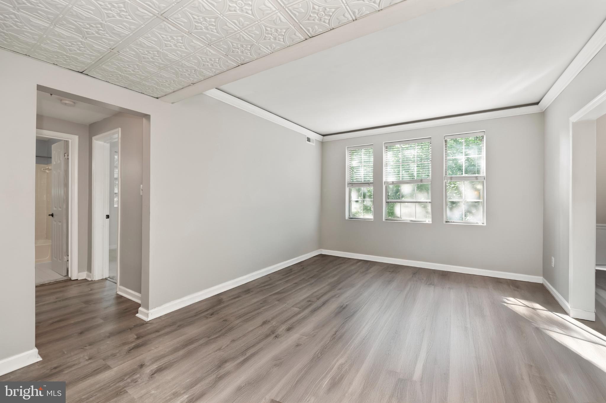 1802 Key Boulevard, Unit 9482 Arlington, VA 22201 - Photo 4 of 27 Bright and airy open space awaits you.