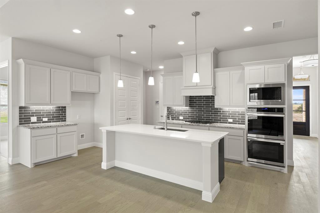 1921 Wishon Road Celina, TX 75009 - Photo 12 of 28 11_12. 1921 Wishon - Kitchen (2)