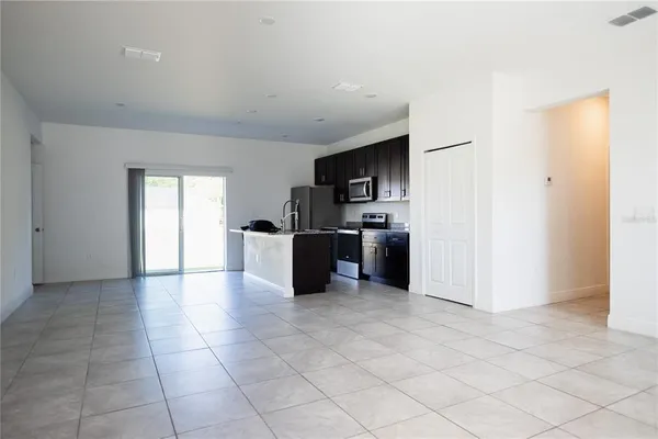 $1,900 | 422 Marion Oaks Course, Ocala, FL 34473