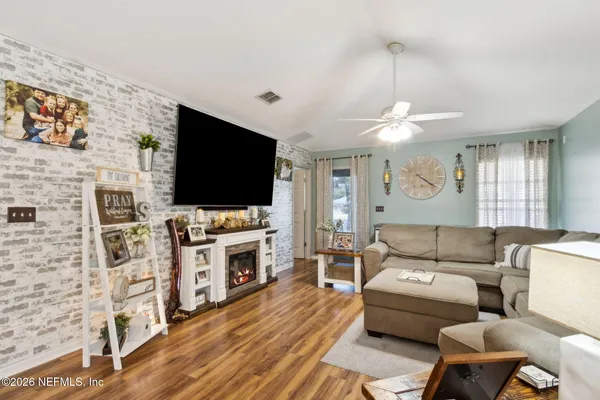 $292,000 | 96055 Aqua Vista Court, Yulee, FL 32097