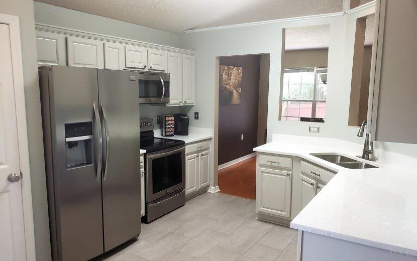10168 Crest Ridge Drive Pensacola, FL 32514 - Photo 6 of 29