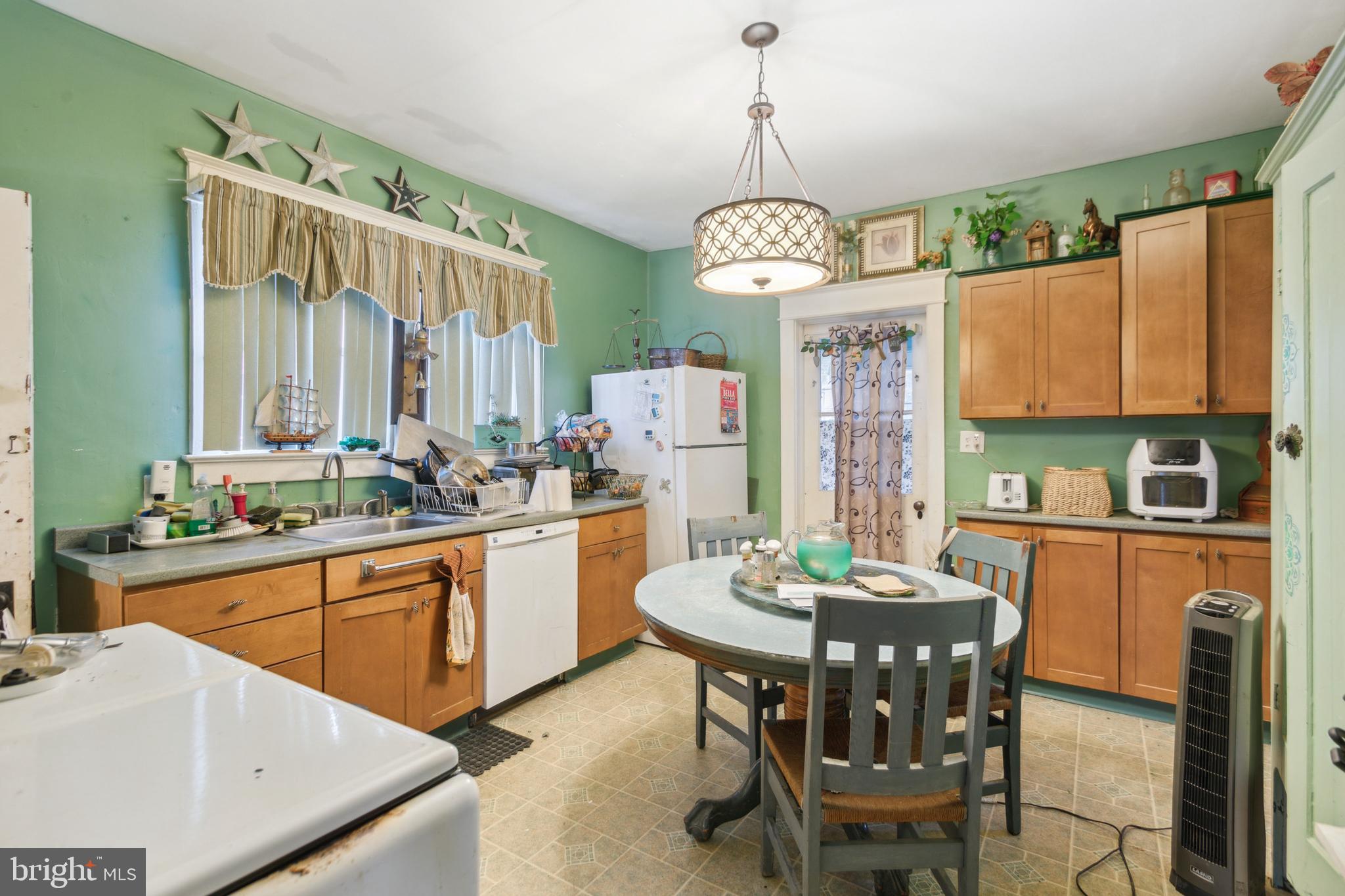 203 Cleveland Avenue Riverside, NJ 08075 - Photo 12 of 25