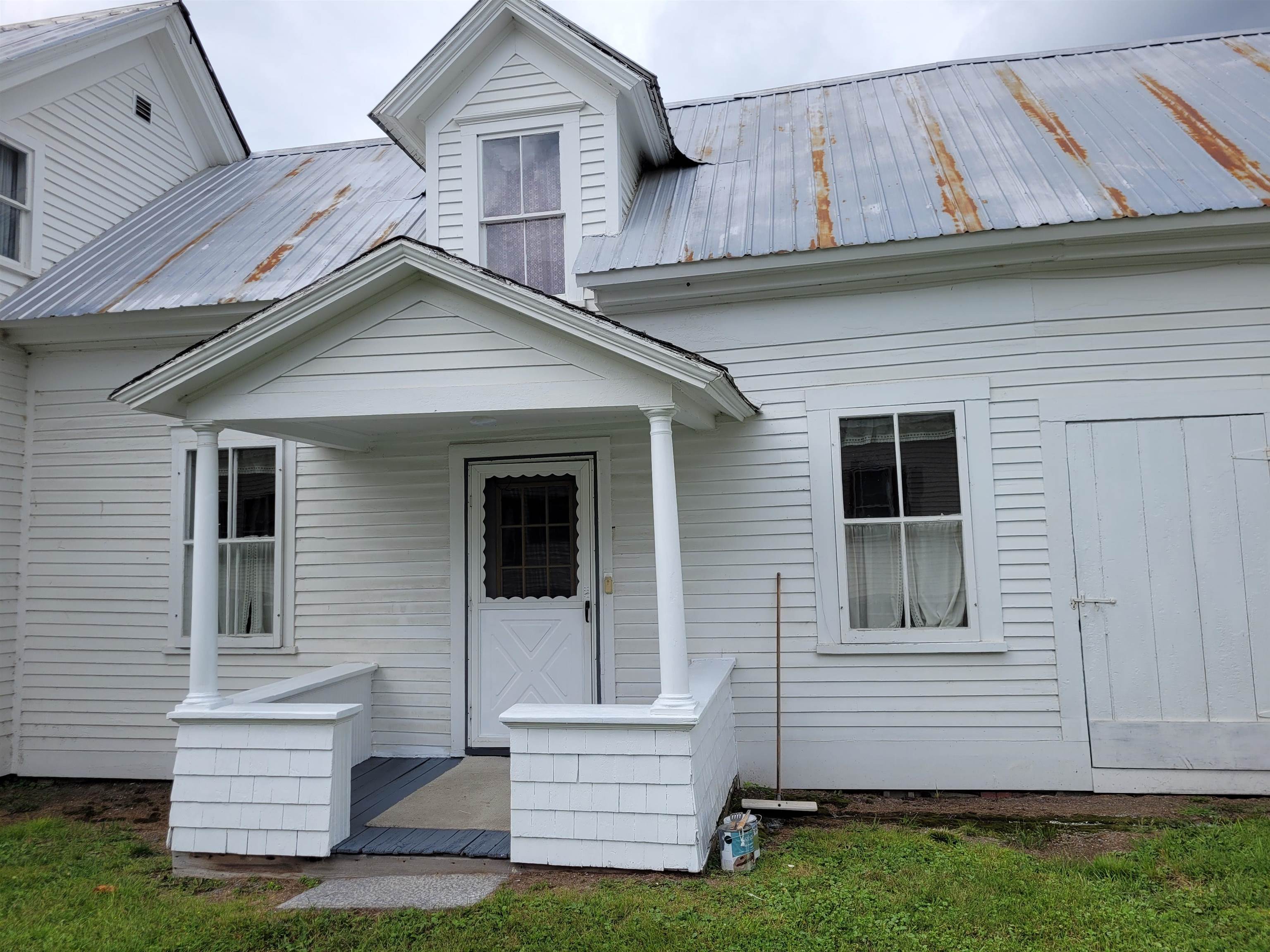 425 Main Street Concord, VT 05824 - Photo 2 of 24 Gallery Image 2