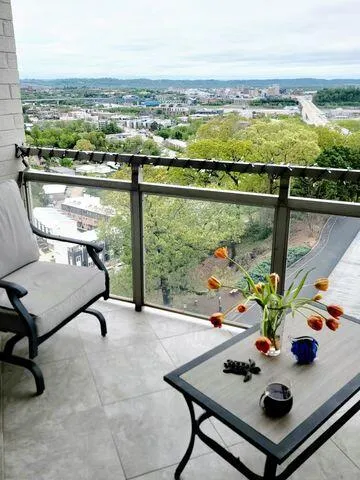 $385,000 | 1131 Stringers Ridge Road, Unit 10G, Chattanooga, TN 37405