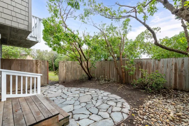 $2,100,000 | 20 Madrone Avenue, Moss Beach, CA 94038