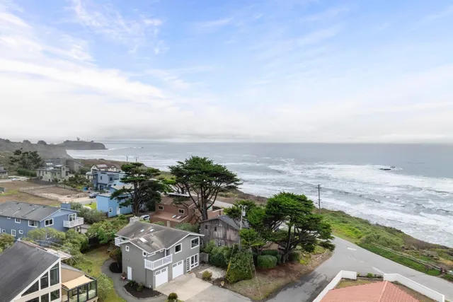 $2,100,000 | 20 Madrone Avenue, Moss Beach, CA 94038