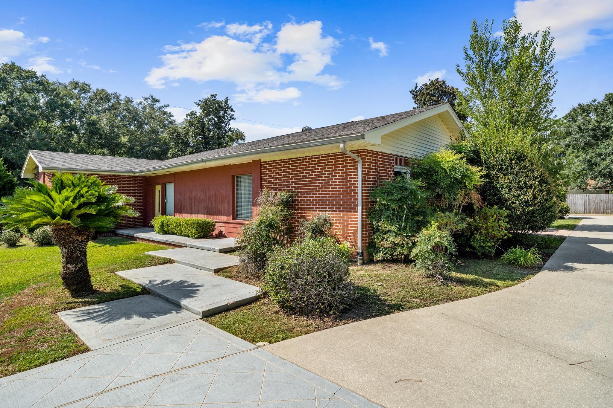 420 West Verbena Avenue Foley, AL 36535 - Photo 4 of 26