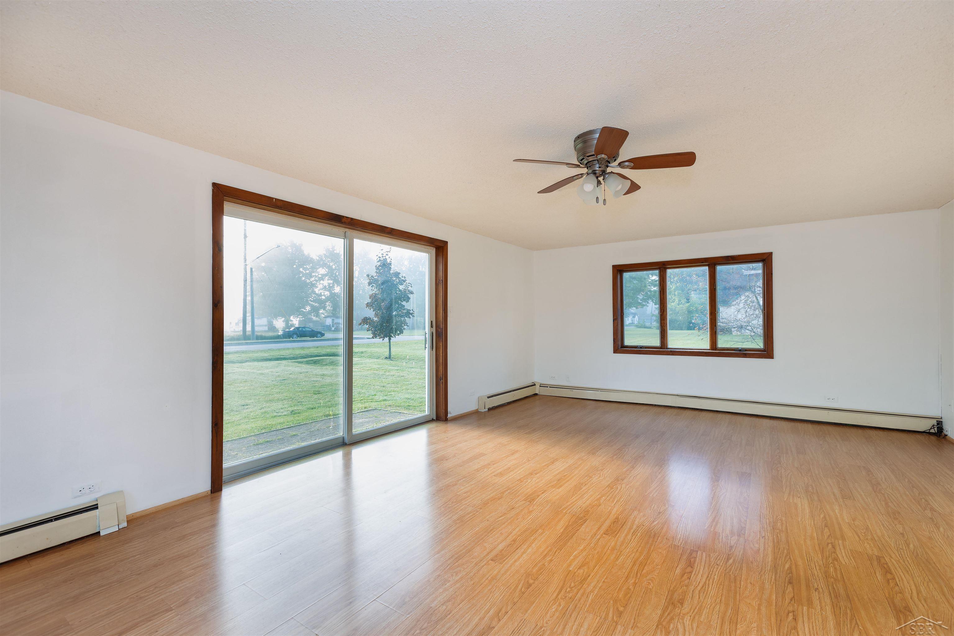 815 North Coleman Road Coleman, MI 48618 - Photo 6 of 31