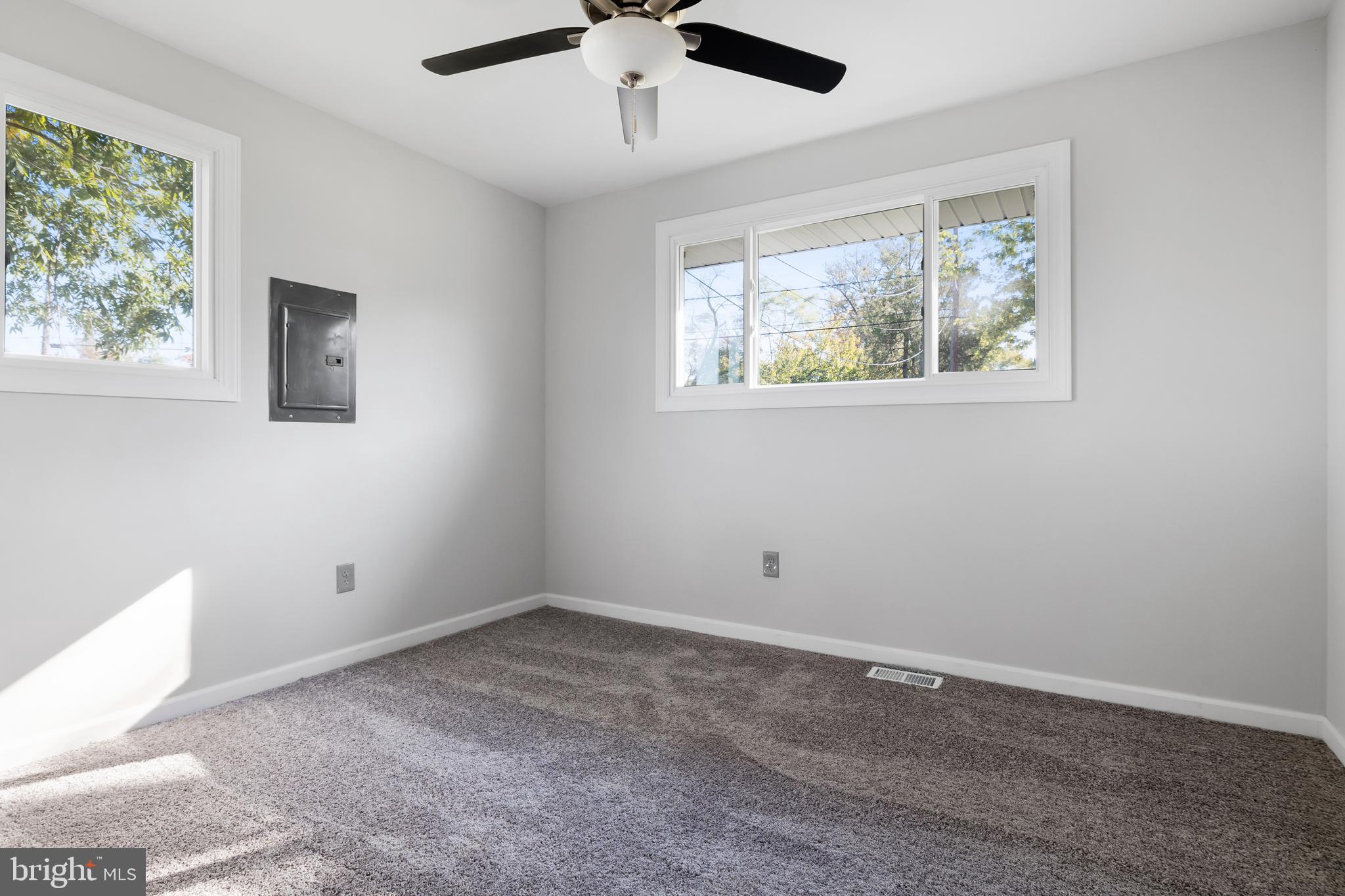 1104 Laurel Road Edgewater Park, NJ 08010 - Photo 18 of 25 Bedroom 2