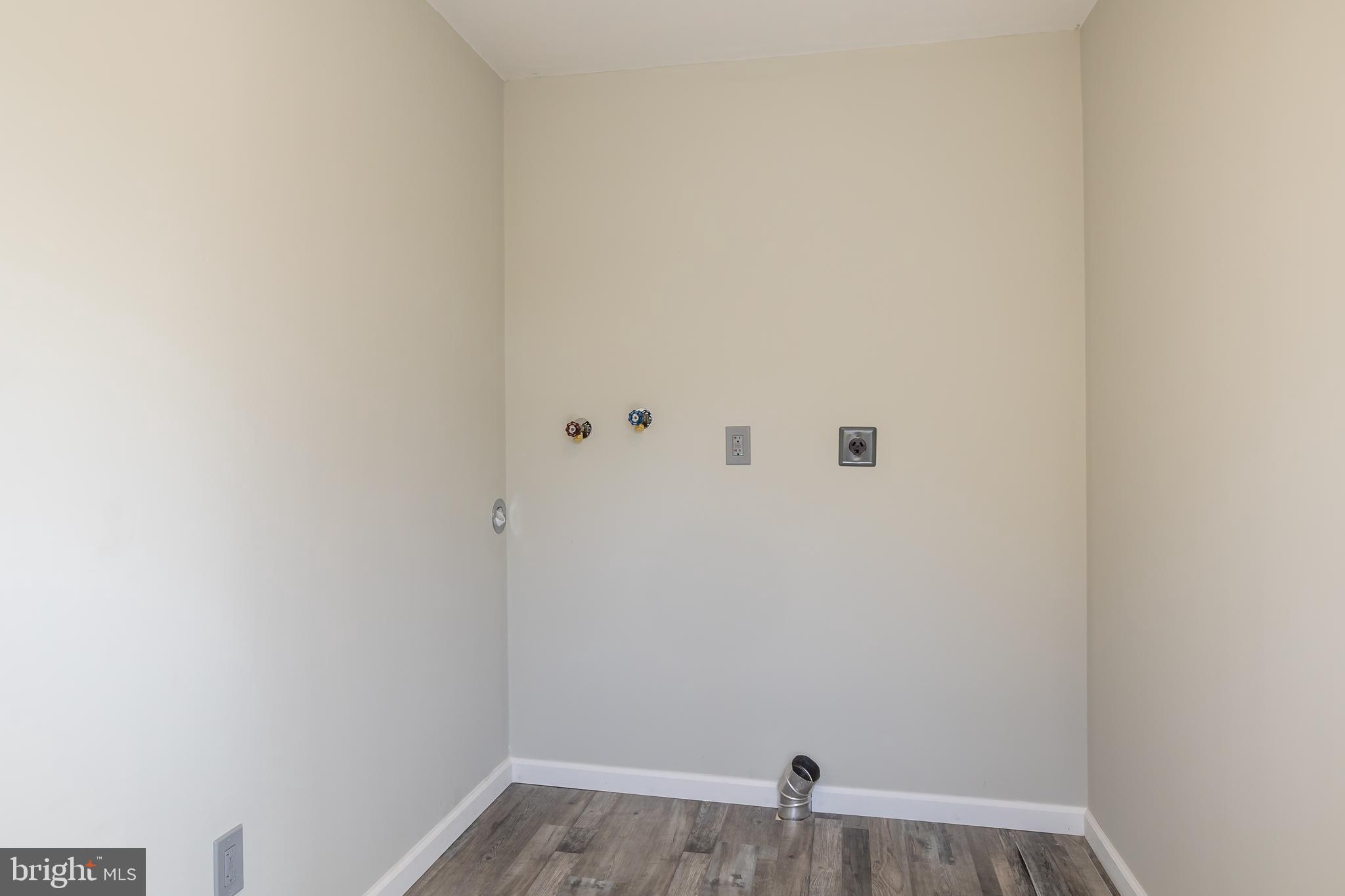 1104 Laurel Road Edgewater Park, NJ 08010 - Photo 10 of 25 Laundry Room
