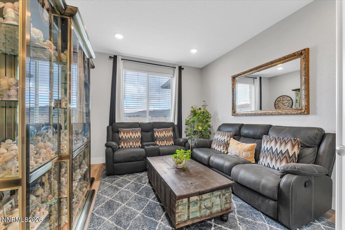 3176 Shimmer Lane Reno, NV 89506 - Photo 15 of 35 07-3176 Shimmer Ln Reno NV 89506 (7 of 3