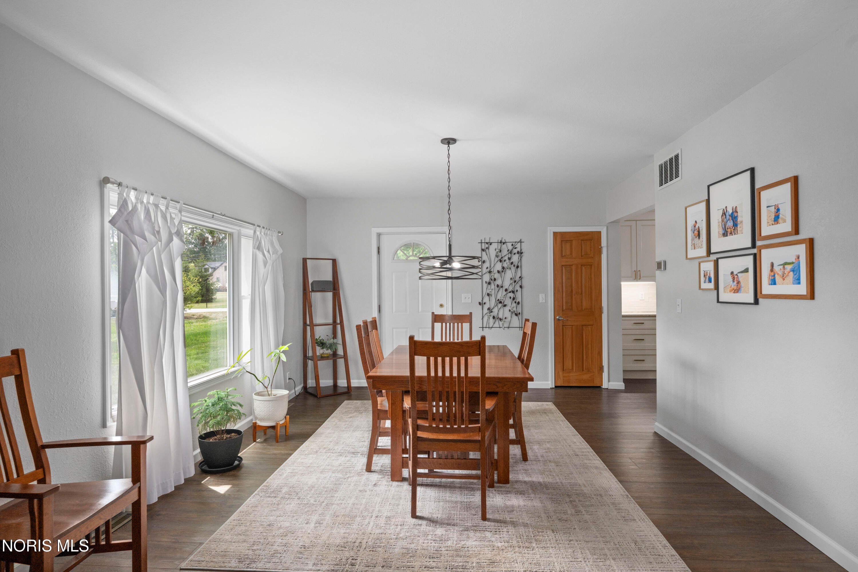 2004 King Road Toledo, OH 43615 - Photo 6 of 44 Gallery Image 6