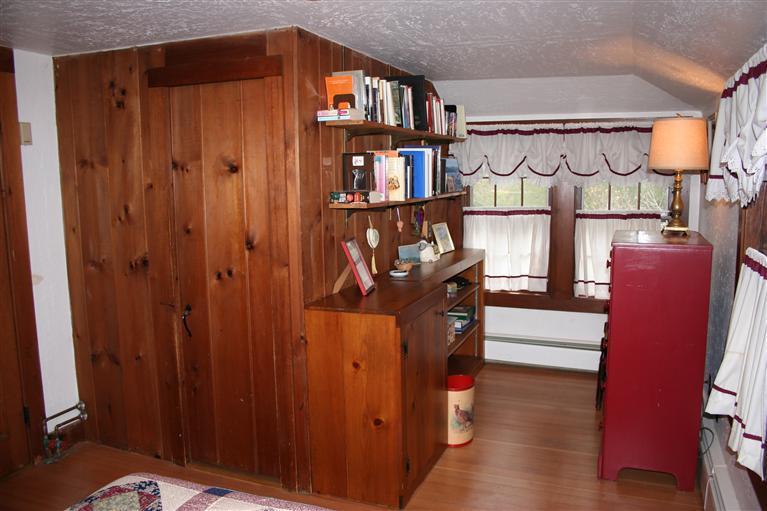 88 Pochet Road Orleans, MA 02653 - Photo 19 of 22 a view of a hallway with seating area