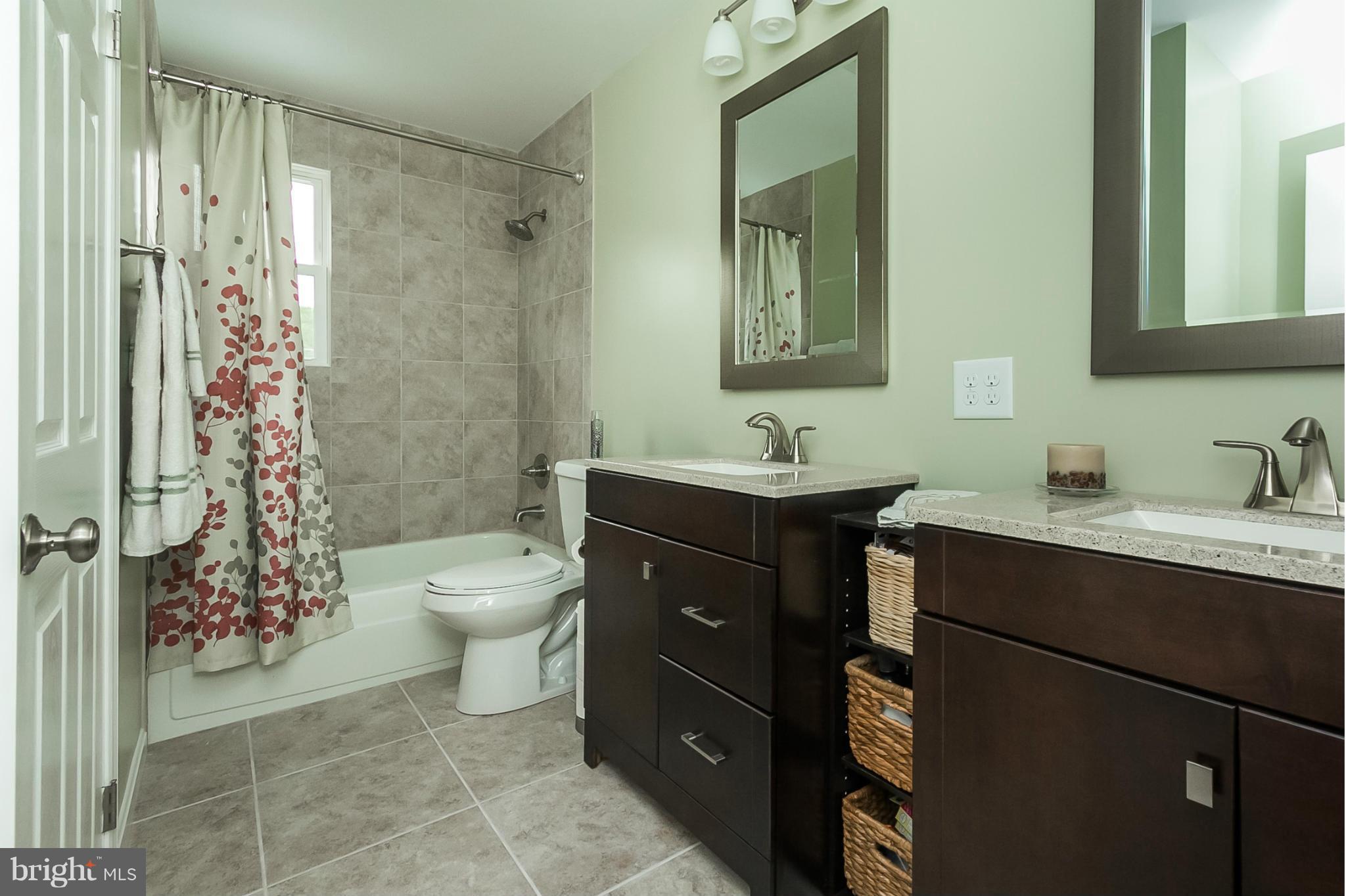 1010 Breezewick Road Towson, MD 21286 - Photo 11 of 19 Bath