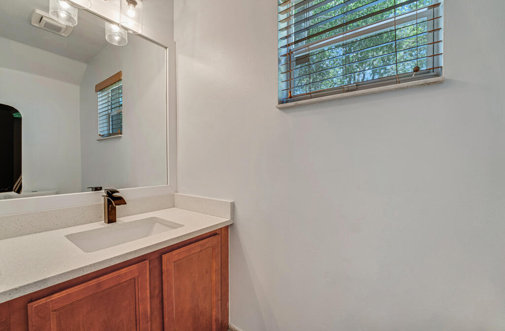 813 Imperial Lake Road West Palm Beach, FL 33413 - Photo 22 of 49 12