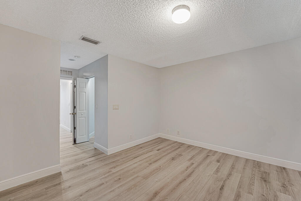813 Imperial Lake Road West Palm Beach, FL 33413 - Photo 36 of 49 25