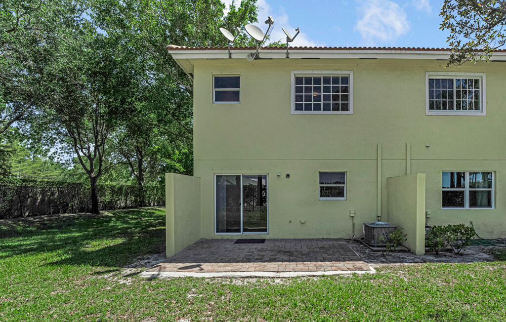 813 Imperial Lake Road West Palm Beach, FL 33413 - Photo 42 of 49 39