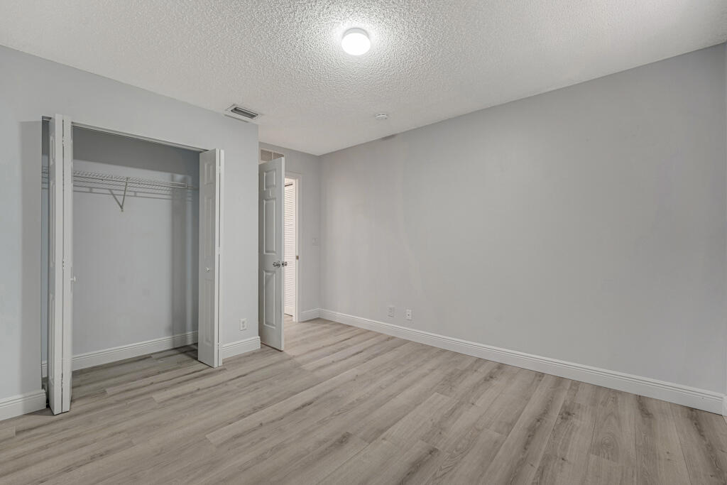 813 Imperial Lake Road West Palm Beach, FL 33413 - Photo 44 of 49 35