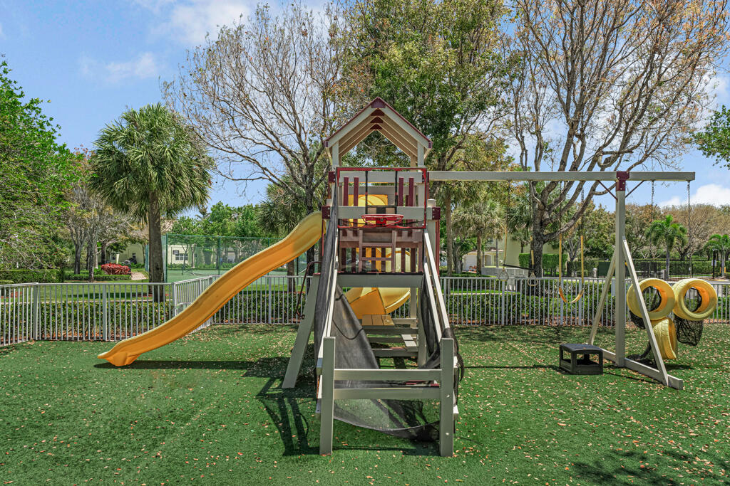 813 Imperial Lake Road West Palm Beach, FL 33413 - Photo 49 of 49 46