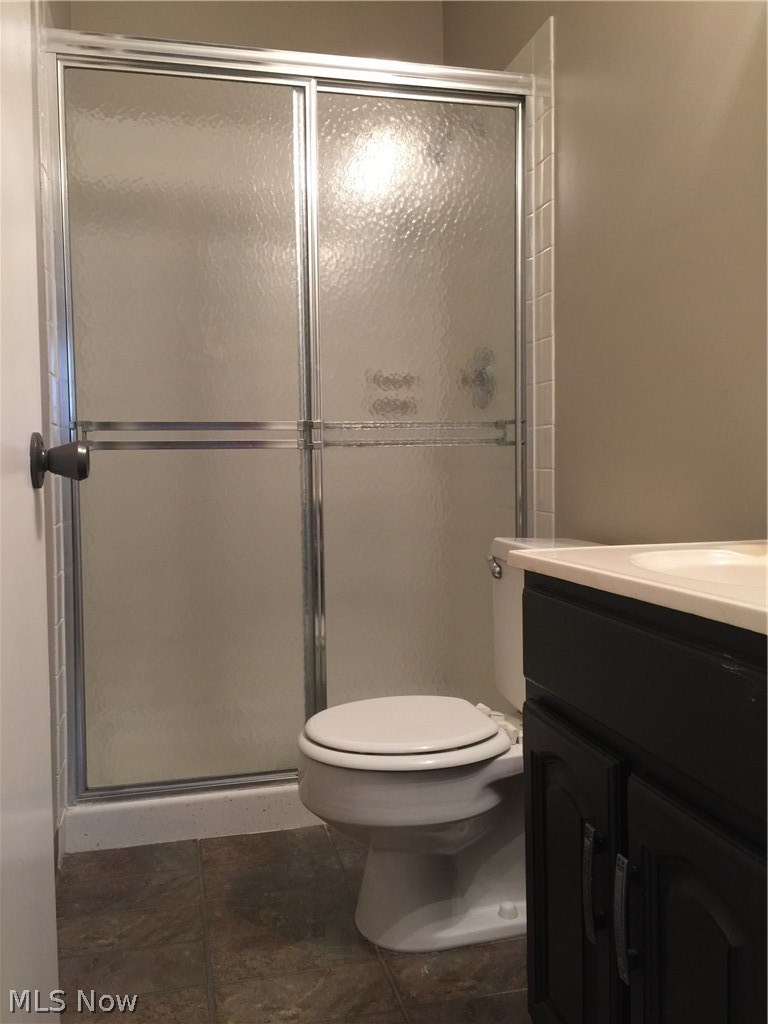 17784 Drake Road Strongsville, OH 44136 - Photo 14 of 17 Master bath