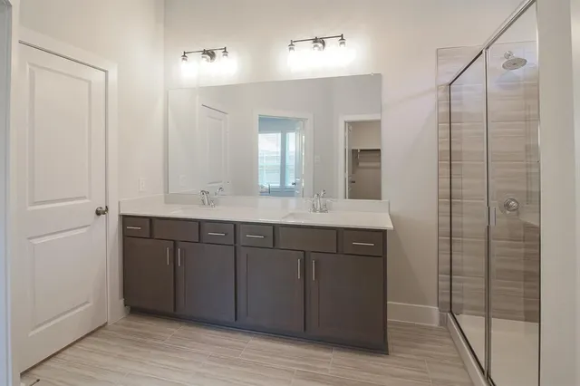 $3,500 | 917 Hawthorn Lane, Mansfield, TX 76063