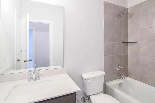 $3,500 | 917 Hawthorn Lane, Mansfield, TX 76063