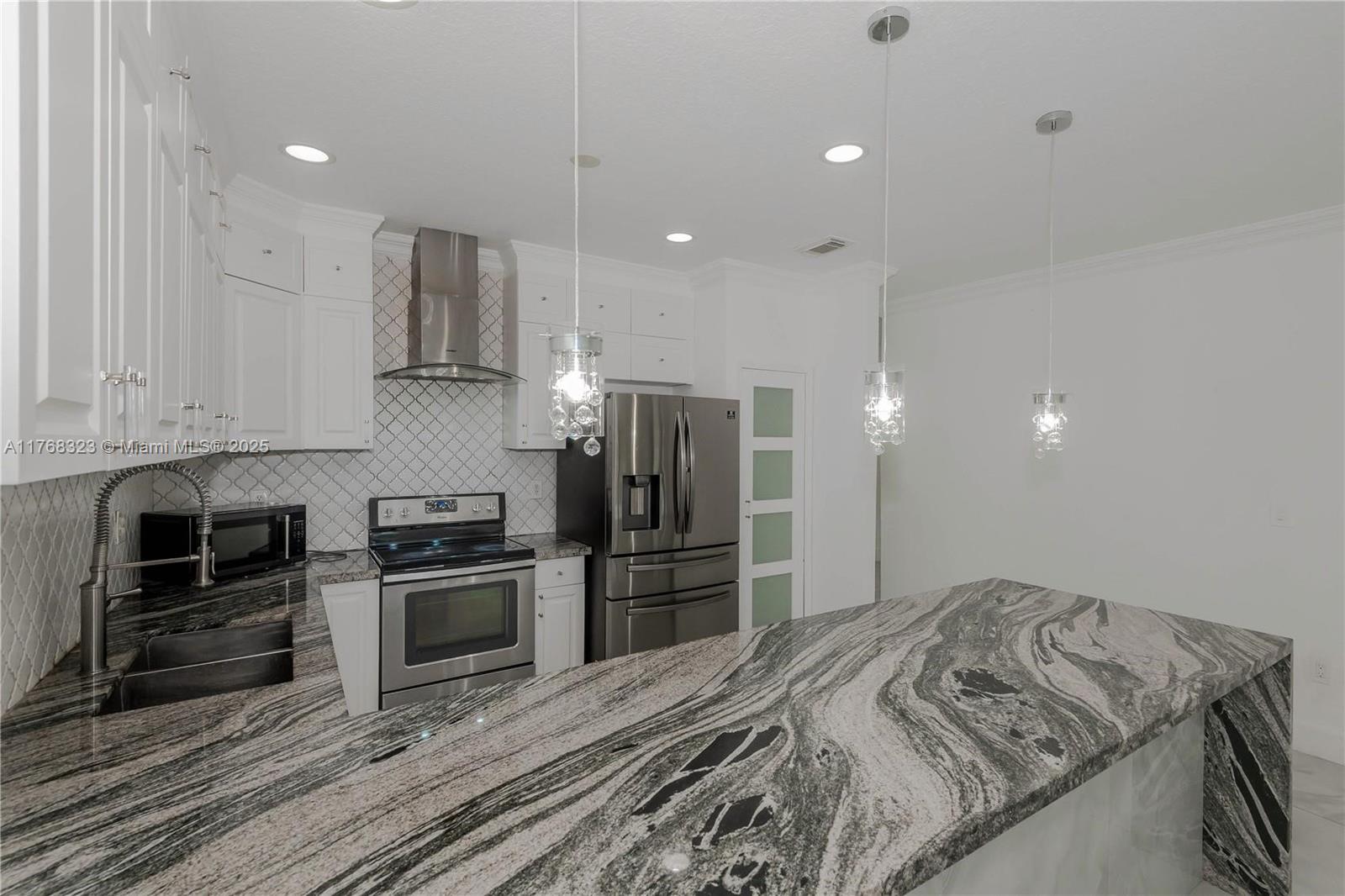 2845 Northeast 41st Road Homestead, FL 33033 - Photo 1 of 24 Gallery Image 1