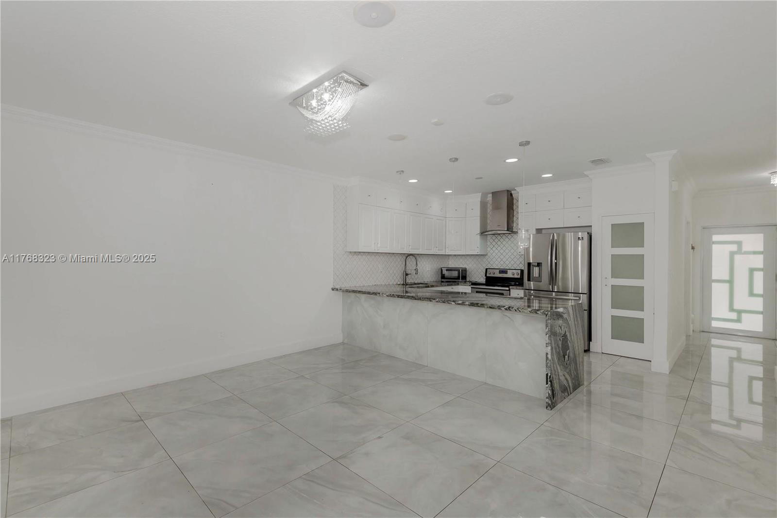 2845 Northeast 41st Road Homestead, FL 33033 - Photo 10 of 24 Gallery Image 10