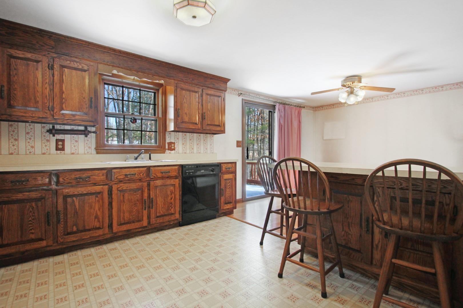 38 Meetinghouse Road Windham, NH 03087 - Photo 8 of 29