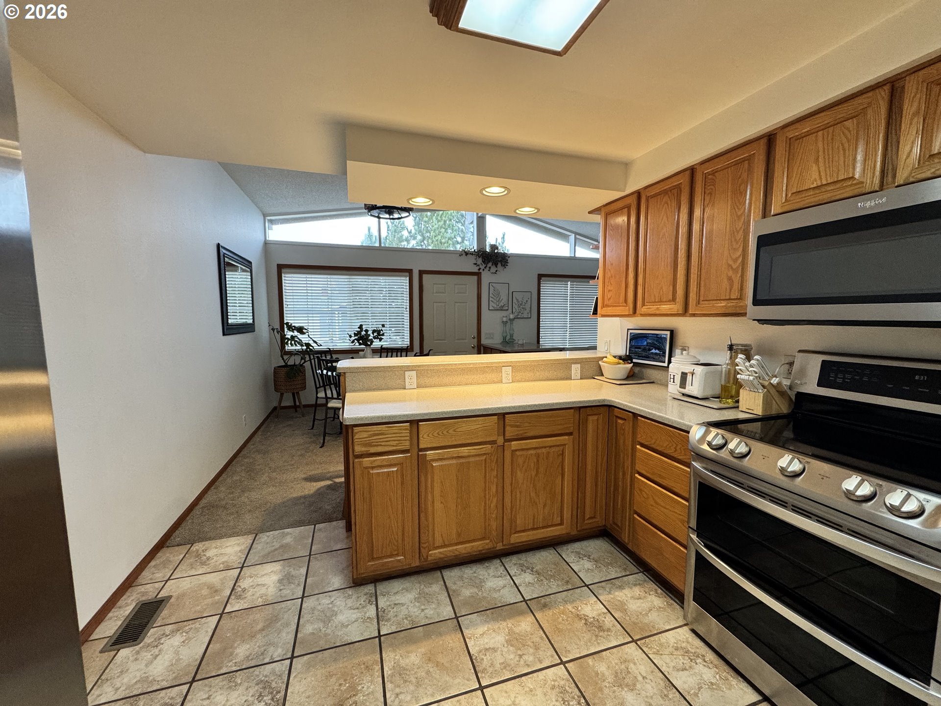 1091 Longridge Drive Springfield, OR 97478 - Photo 6 of 21