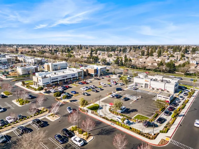 $554,400 | 8921 Altameda Place, Elk Grove, CA 95758