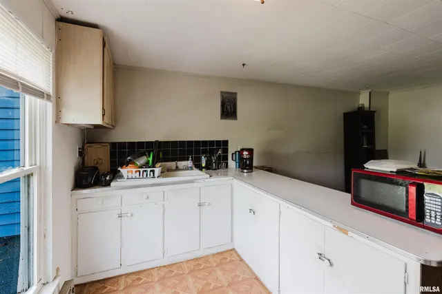 $174,900 | 209 North Springer Street, Carbondale, IL 62901