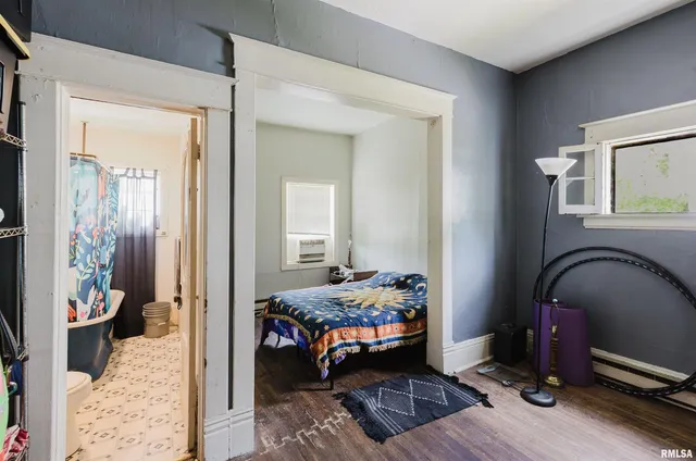 $174,900 | 209 North Springer Street, Carbondale, IL 62901